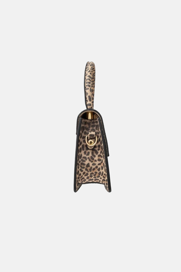 Elegant leopard-print handbag
