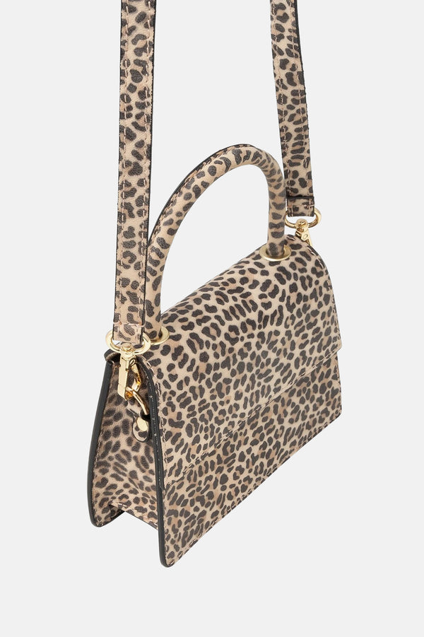 Elegant leopard-print handbag