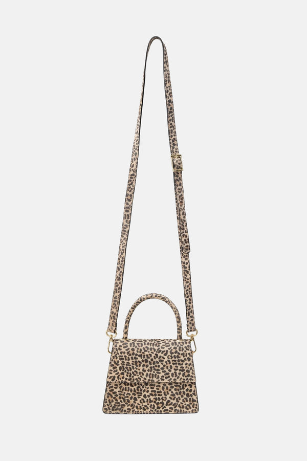 Elegant leopard-print handbag